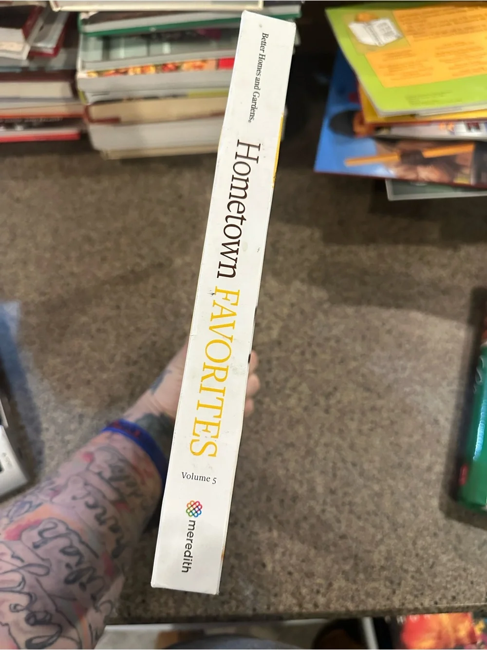 Better Homes Hometown Favorites Cookbook - Yellow Cover